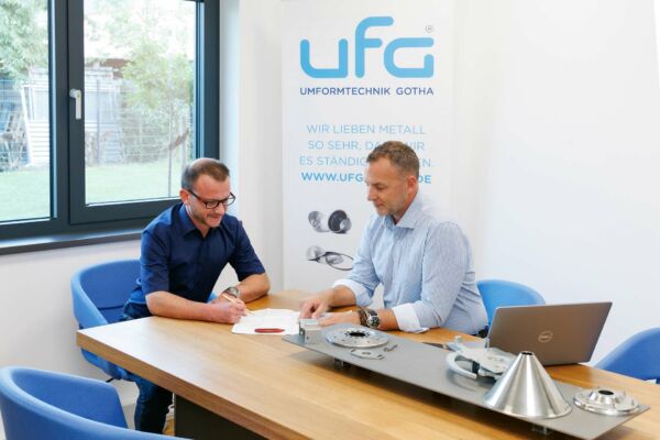 UFG Gotha Team 3D laser cutting at UFG Gotha - highest precision for complex metal components