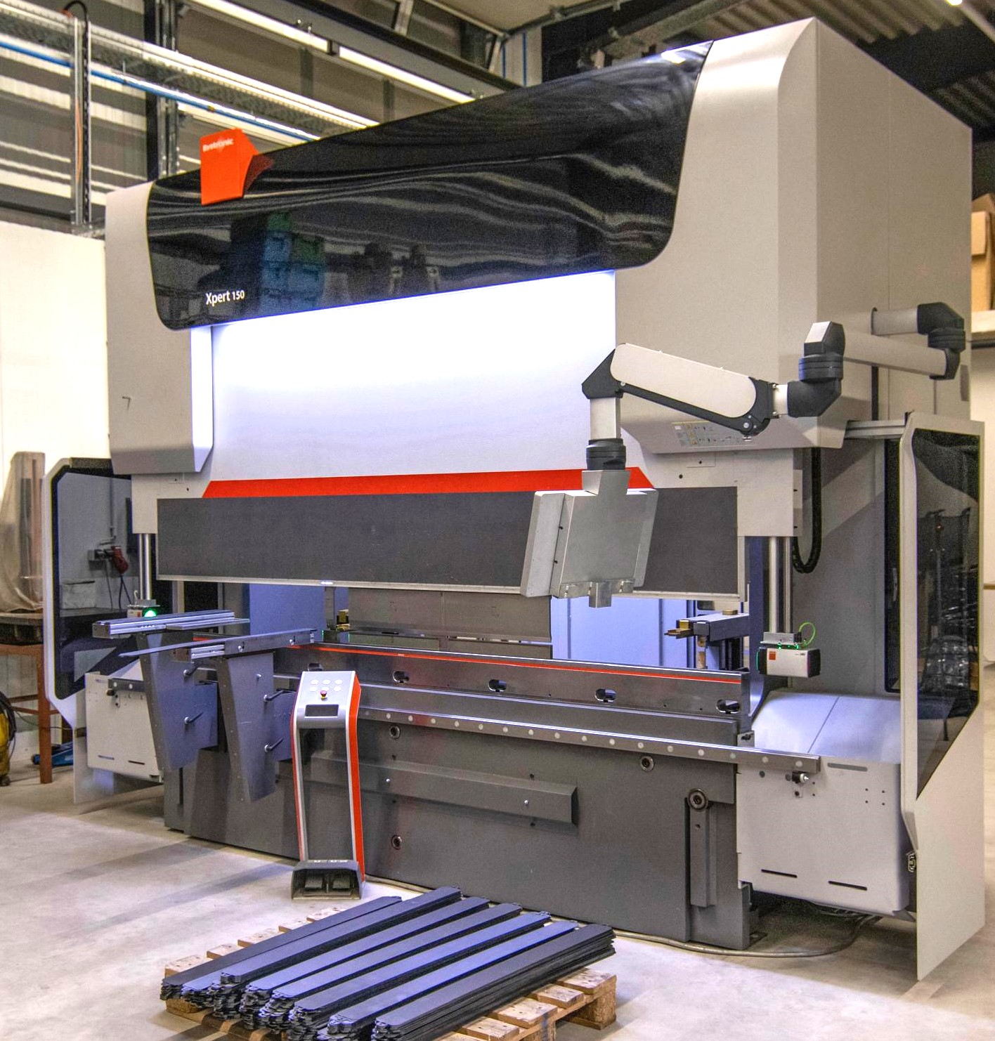 Press Brake IV – UFG Umformtechnik GmbH Press Brake IV – UFG Umformtechnik GmbH